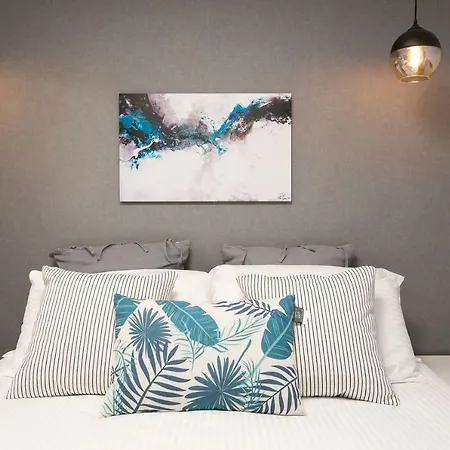 The Rose Of Bairro Alto * Лиссабон